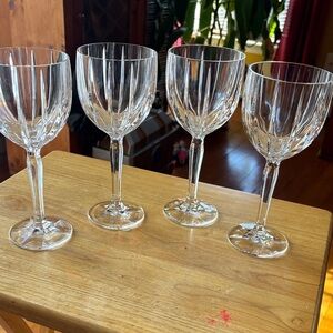 Marquis by Waterford Elegant Crystal Wine Glass Set